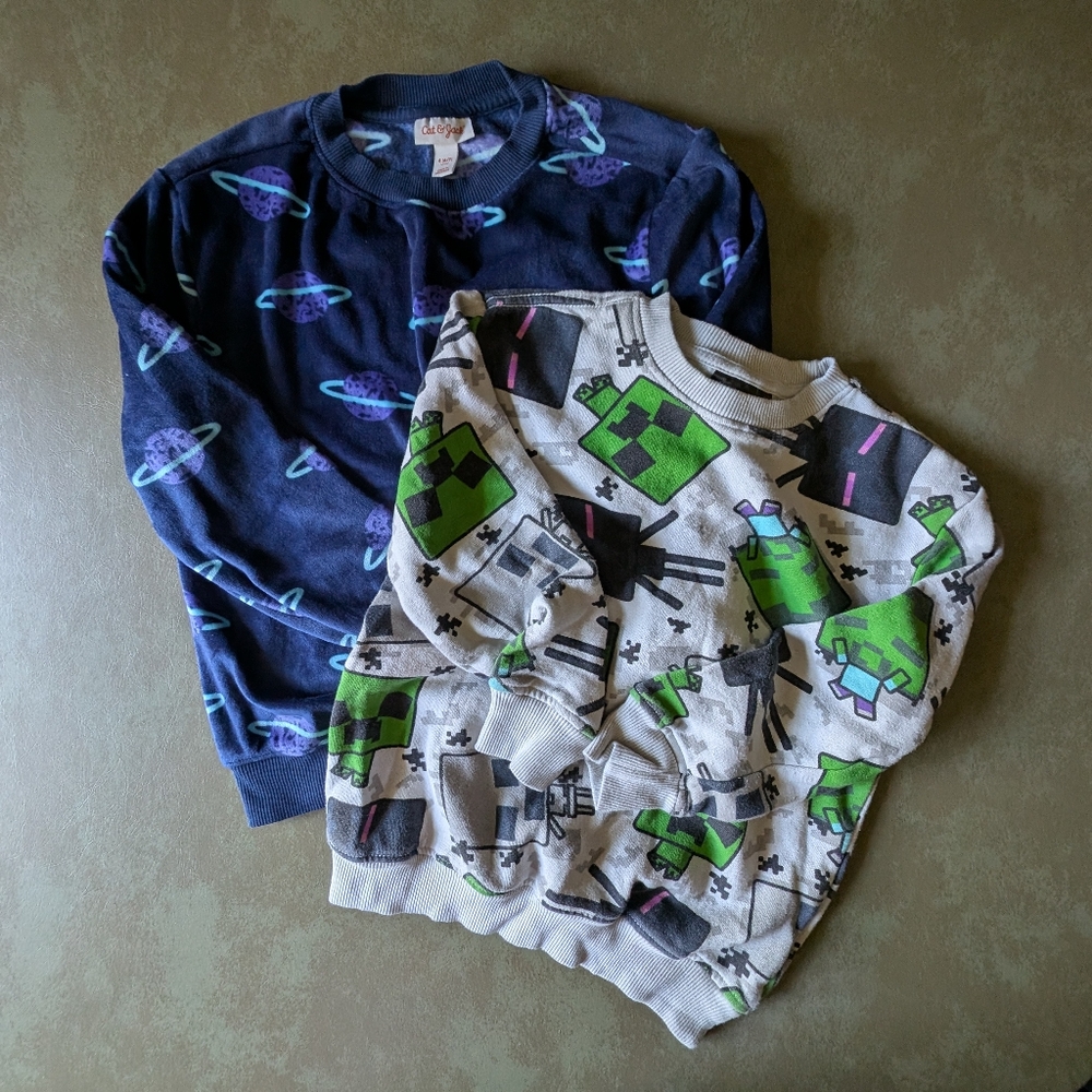 2 Kids Small Sweatshirts